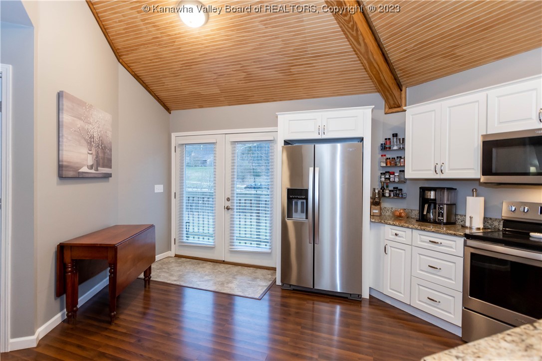 340 Longview Drive Winfield, WV 25213 - Photo 15 of 50 Gallery Image 15