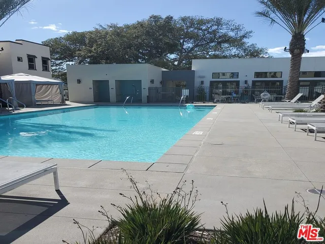 $1,195,000 | 757 Daniel Freeman Circle, Inglewood, CA 90301