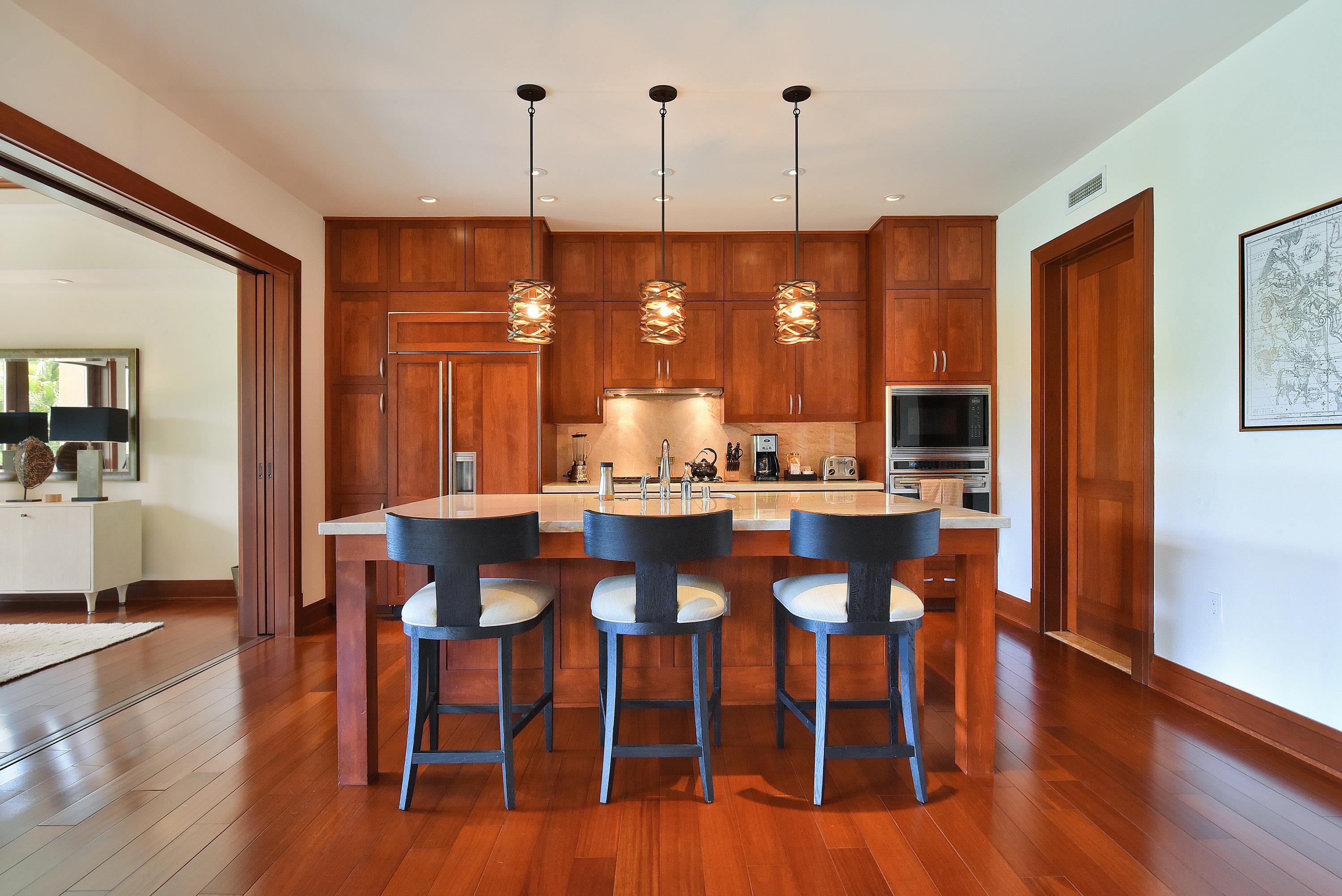 1 Bay Drive, Unit 5102 Lahaina, HI 96761 - Photo 11 of 50 a view of a dining room with furniture window and wooden floor