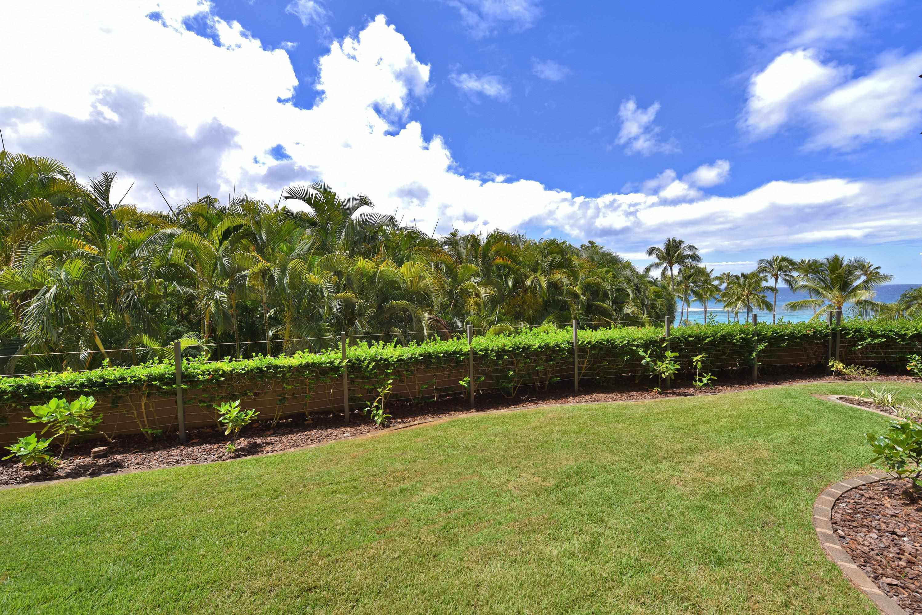 1 Bay Drive, Unit 5102 Lahaina, HI 96761 - Photo 39 of 50 a view of a garden
