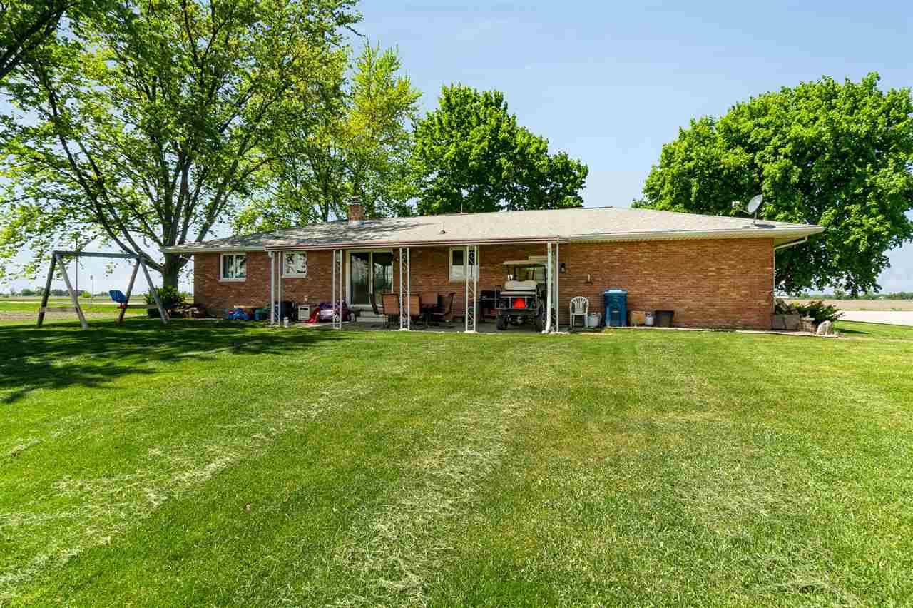 558 North Farley Road Bay City, MI 48708 - Photo 3 of 25