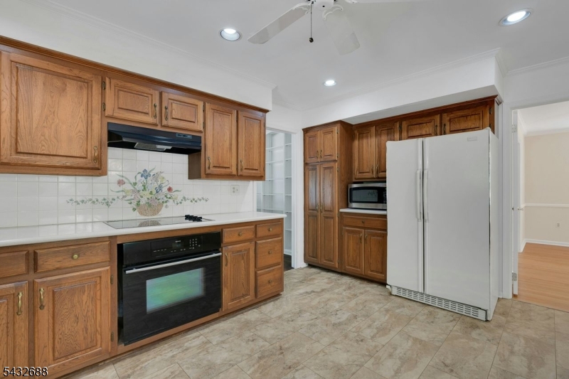 35 Manor Drive Bernards, NJ 07920 - Photo 16 of 46