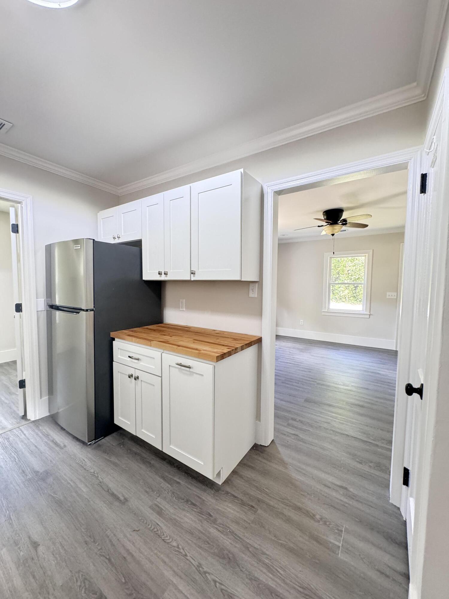 109 Alexander Walterboro, SC 29488 - Photo 8 of 25 109 Alexander Street