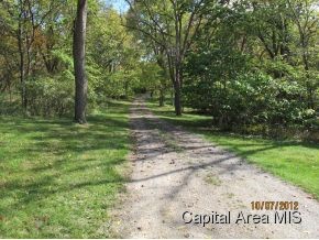 8720 Iler Road Sherman, IL 62684 - Photo 2 of 24 Gallery Image 2
