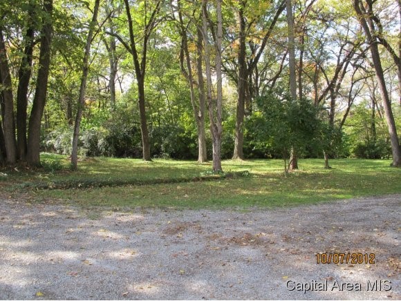 8720 Iler Road Sherman, IL 62684 - Photo 4 of 24 Gallery Image 4