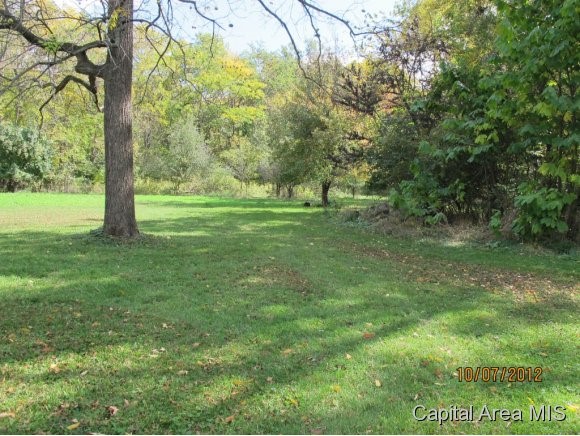 8720 Iler Road Sherman, IL 62684 - Photo 9 of 24 Gallery Image 9