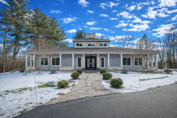 $849,000 | 7 Legends Way, Clifton Park, NY 12019