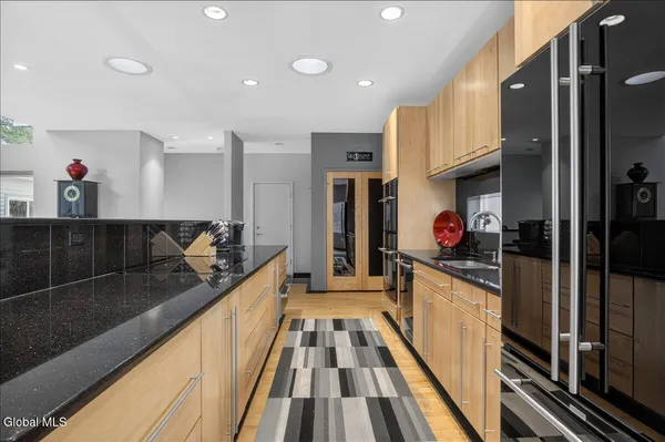 $849,000 | 7 Legends Way, Clifton Park, NY 12019