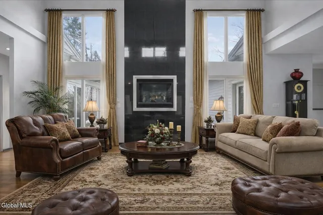 $895,000 | 7 Legends Way, Clifton Park, NY 12019