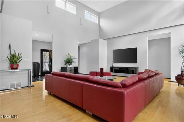 $849,000 | 7 Legends Way, Clifton Park, NY 12019