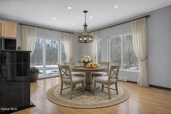 $849,000 | 7 Legends Way, Clifton Park, NY 12019