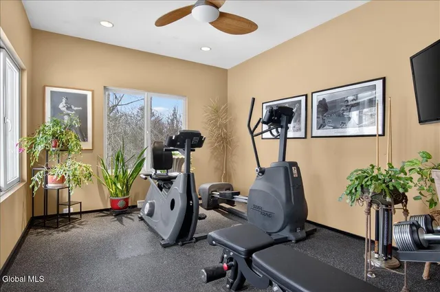 $895,000 | 7 Legends Way, Clifton Park, NY 12019