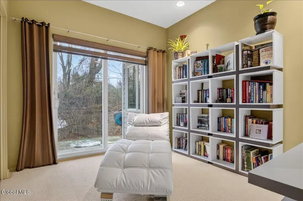 $849,000 | 7 Legends Way, Clifton Park, NY 12019