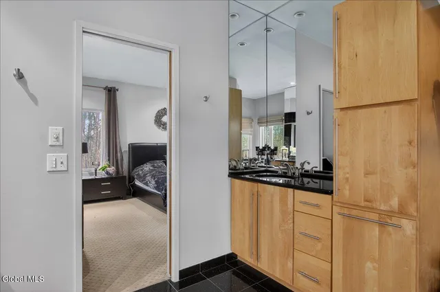 $895,000 | 7 Legends Way, Clifton Park, NY 12019