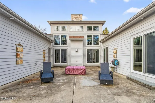 $895,000 | 7 Legends Way, Clifton Park, NY 12019