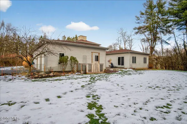 $849,000 | 7 Legends Way, Clifton Park, NY 12019