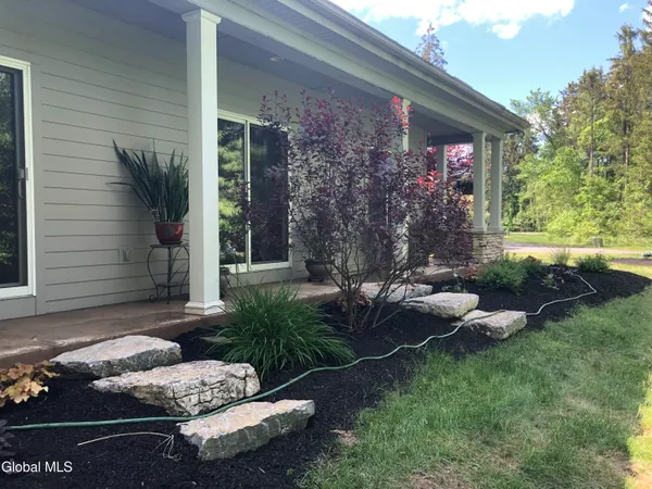 $849,000 | 7 Legends Way, Clifton Park, NY 12019