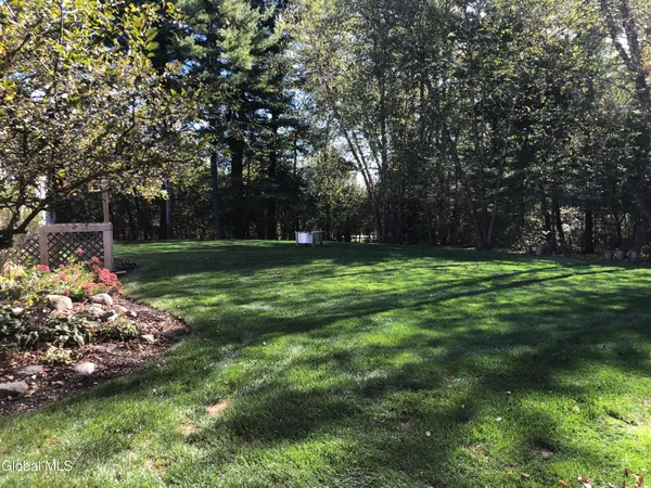 $849,000 | 7 Legends Way, Clifton Park, NY 12019
