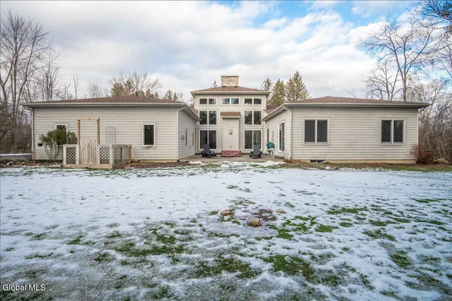 $895,000 | 7 Legends Way, Clifton Park, NY 12019