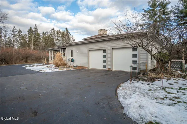 $849,000 | 7 Legends Way, Clifton Park, NY 12019
