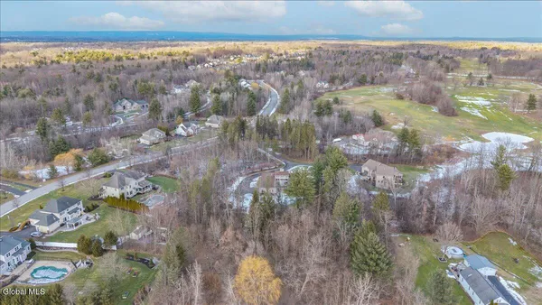 $849,000 | 7 Legends Way, Clifton Park, NY 12019