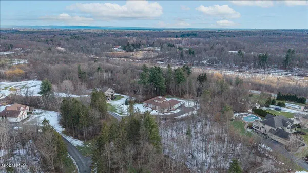 $849,000 | 7 Legends Way, Clifton Park, NY 12019
