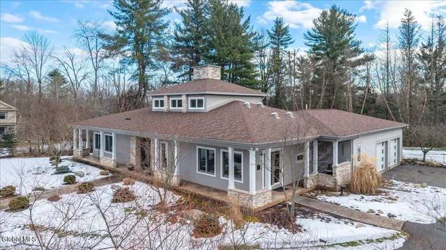 $895,000 | 7 Legends Way, Clifton Park, NY 12019