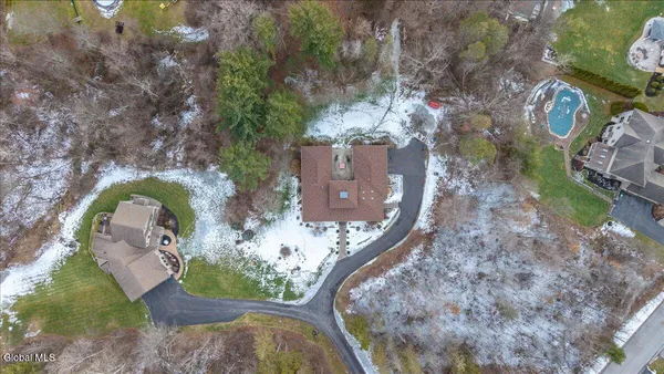 $849,000 | 7 Legends Way, Clifton Park, NY 12019