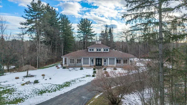 $849,000 | 7 Legends Way, Clifton Park, NY 12019