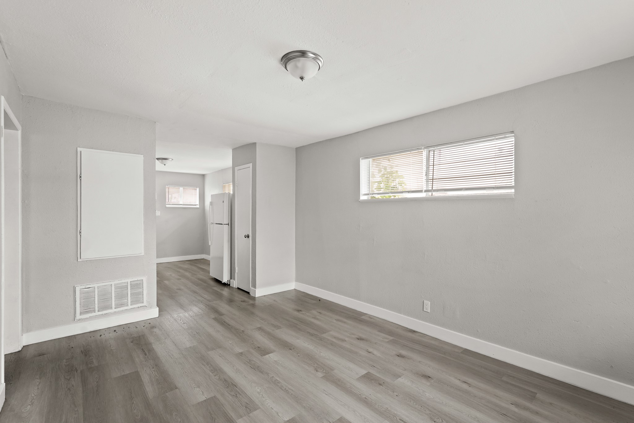 7815 Glass Street Houston, TX 77016 - Photo 2 of 14