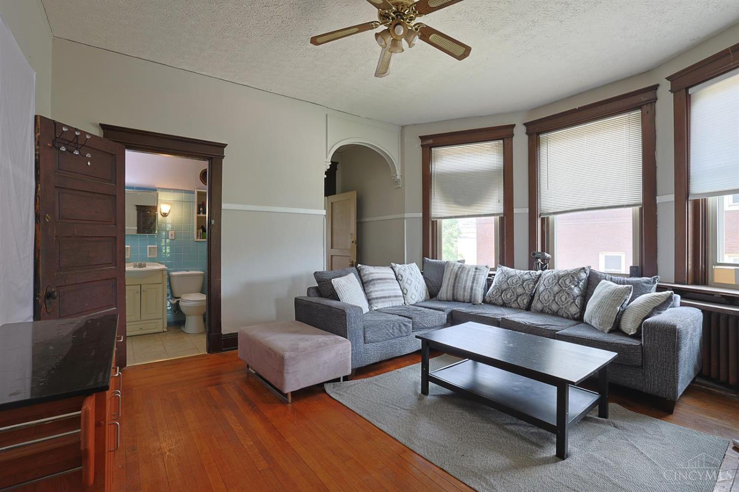 448 Riddle Road Cincinnati, OH 45220 - Photo 10 of 49