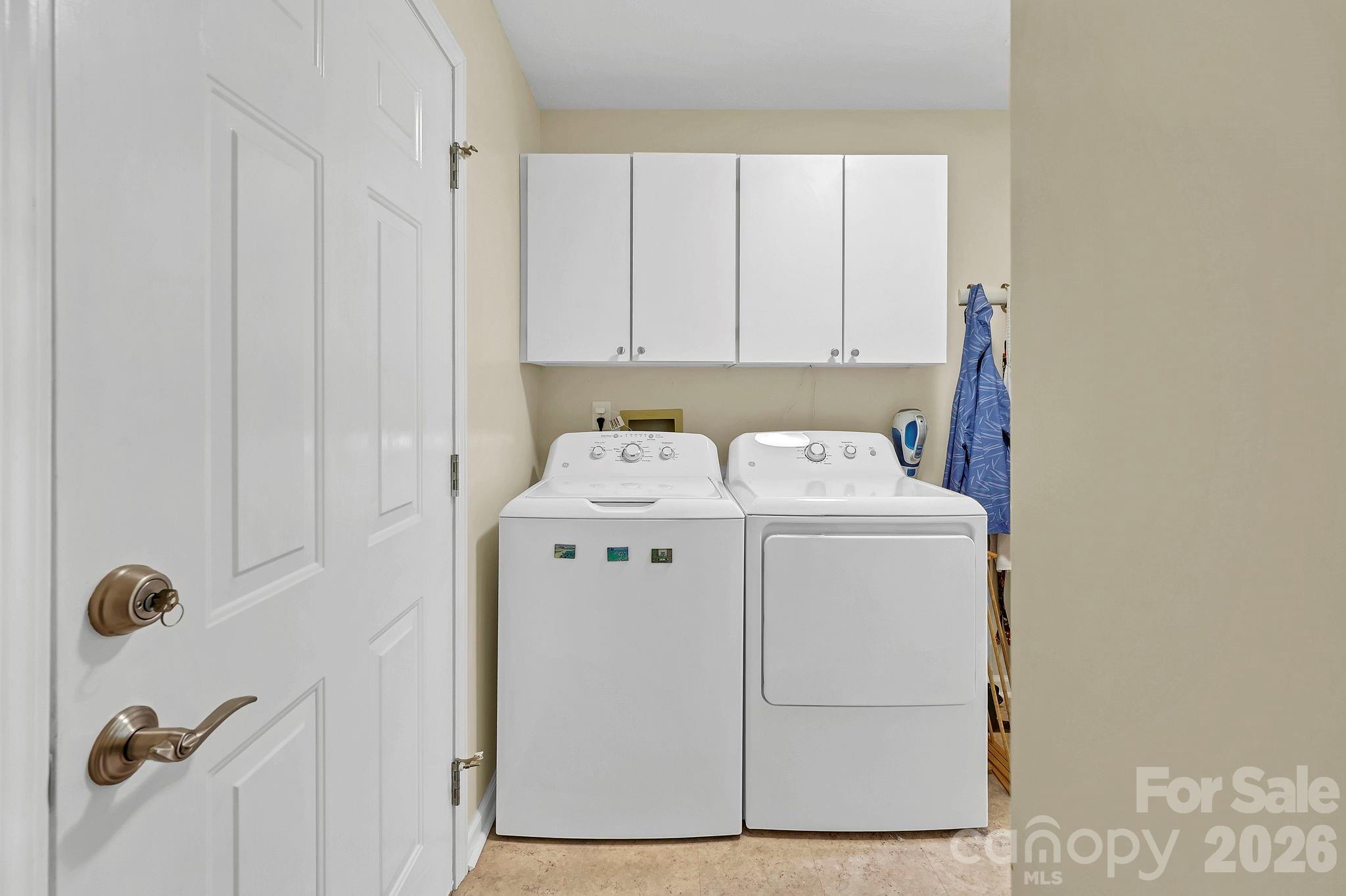 4311 Cove Loop Road Hendersonville, NC 28739 - Photo 33 of 47 Gallery Image 33