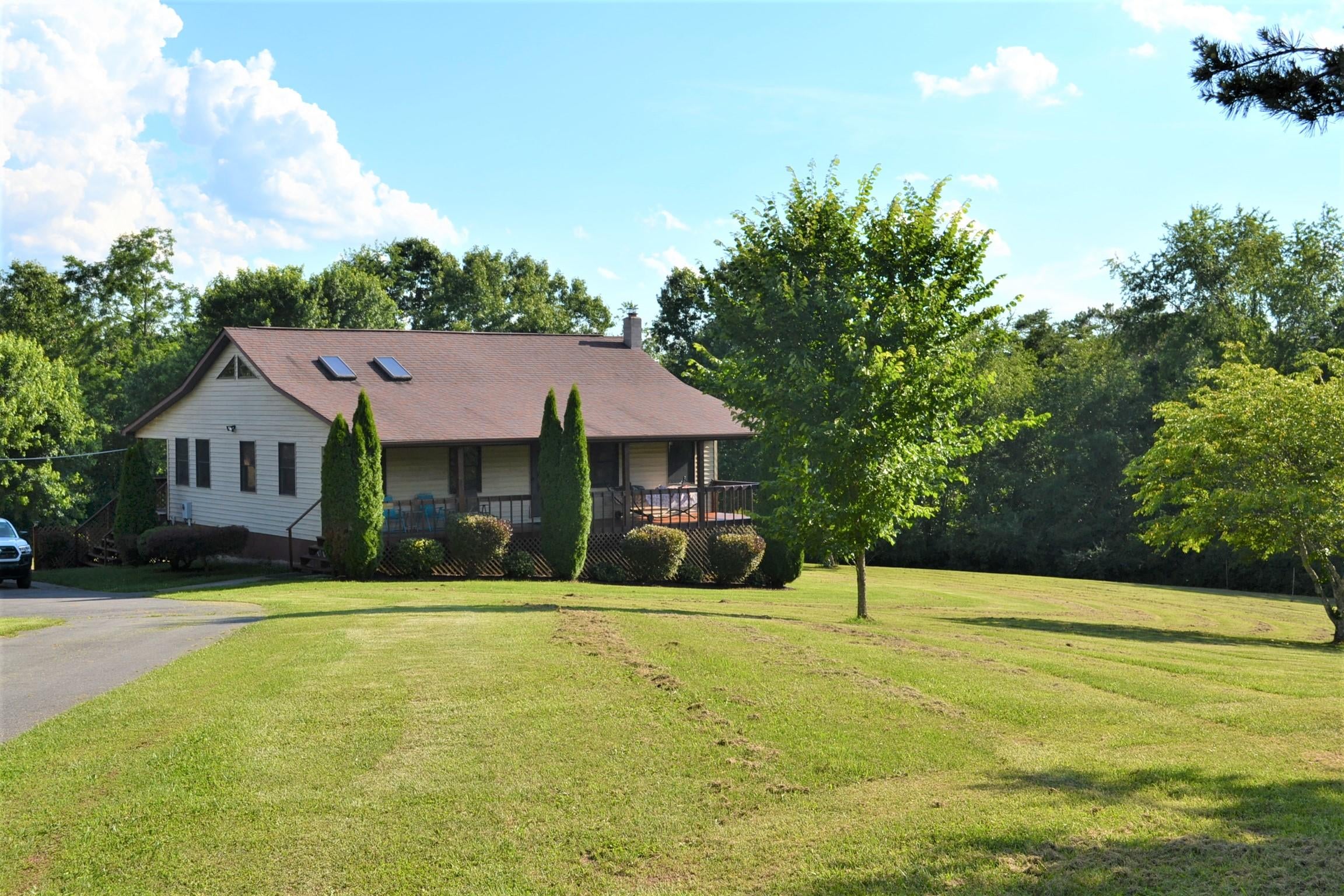 372 Charles Masters Road Ronceverte, WV 24970 - Photo 2 of 50 Gallery Image 2