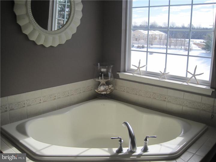 31 Bryce Road Berlin, NJ 08009 - Photo 13 of 21 Bathroom