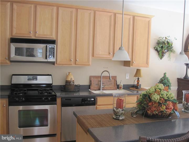 31 Bryce Road Berlin, NJ 08009 - Photo 6 of 21 Kitchen