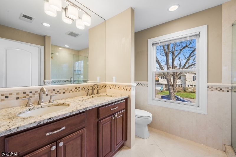 23 George Road Emerson, NJ 07630 - Photo 28 of 47