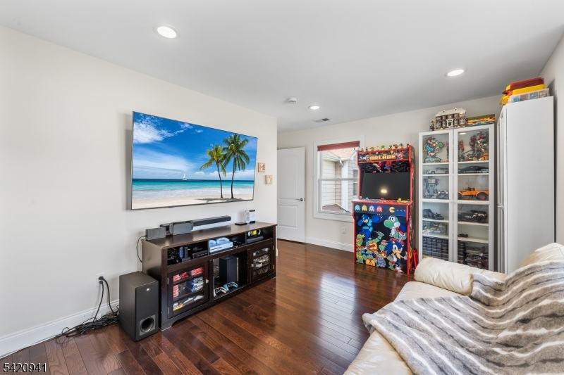 23 George Road Emerson, NJ 07630 - Photo 37 of 47