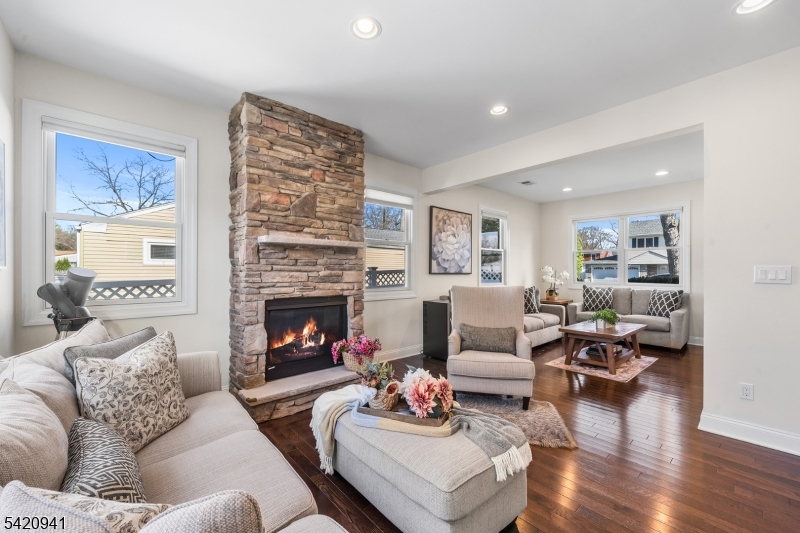 23 George Road Emerson, NJ 07630 - Photo 10 of 47