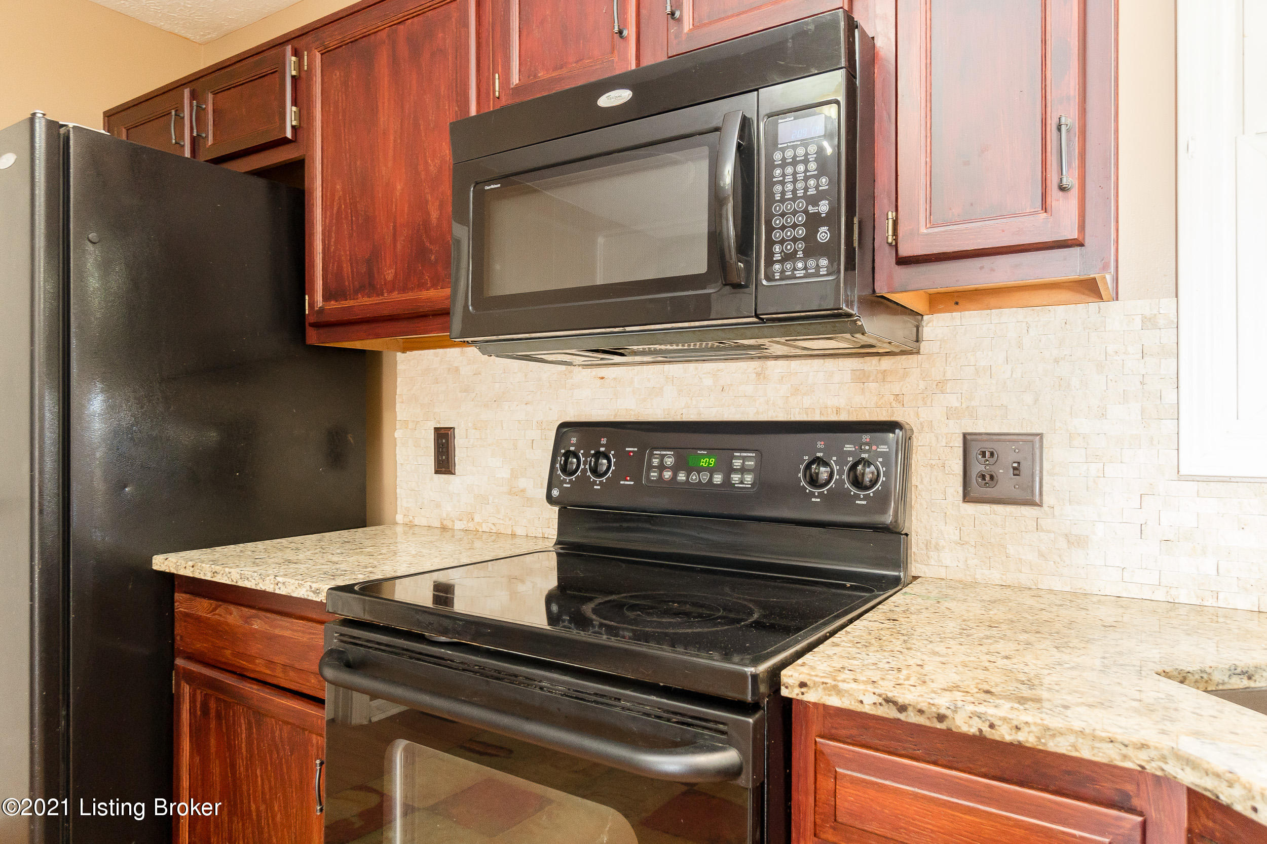538 Beech Grv Road Shepherdsville, KY 40165 - Photo 41 of 56 538 Beech Grove Rd-47
