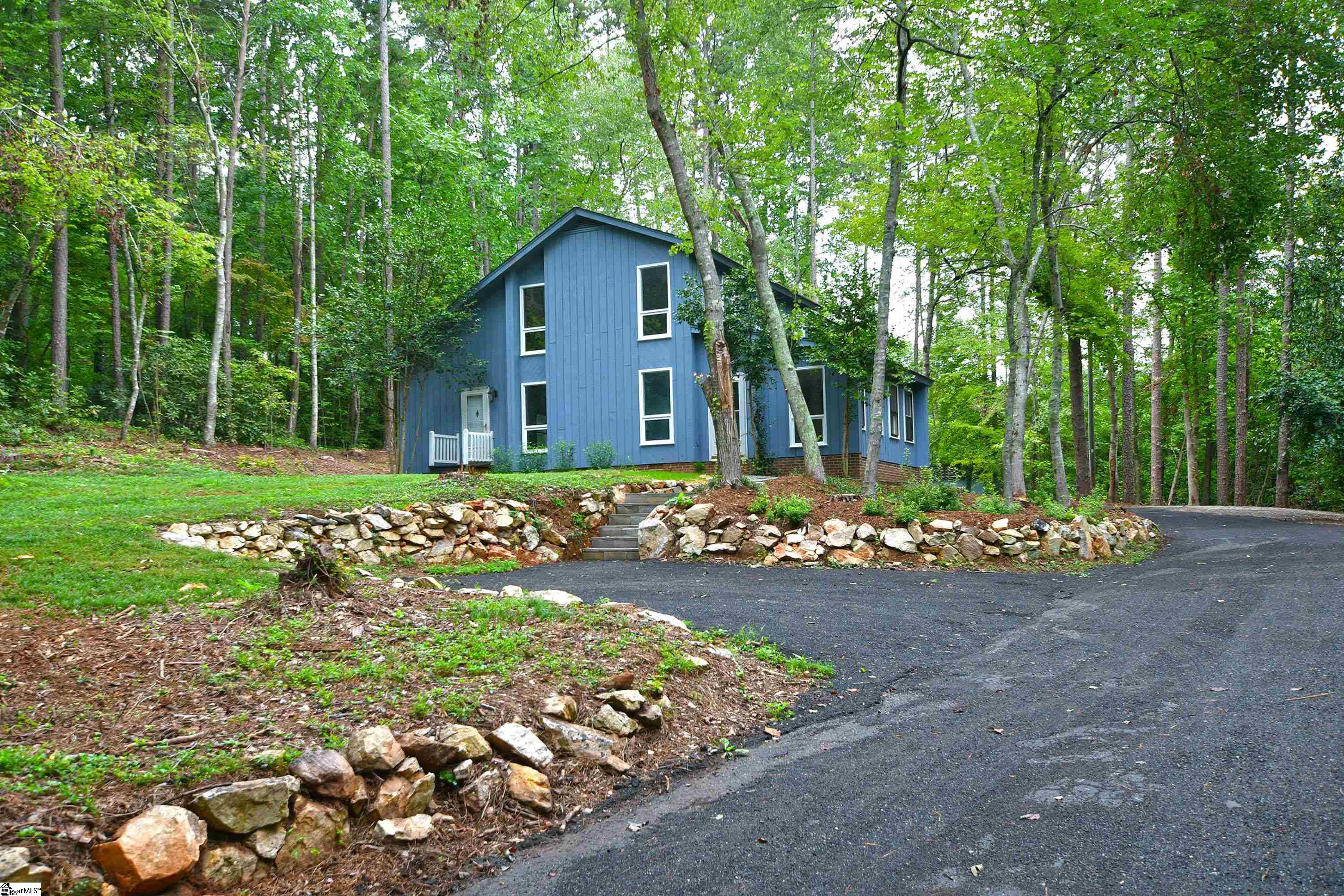390 Shelton Road Travelers Rest, SC 29690 - Photo 3 of 36