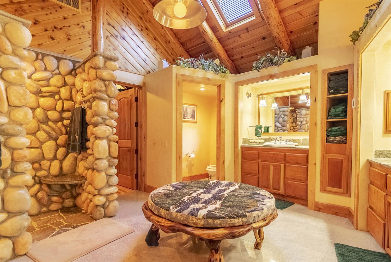 369 Rene Drive Shady Cove, OR 97539 - Photo 10 of 35 Additional Photo