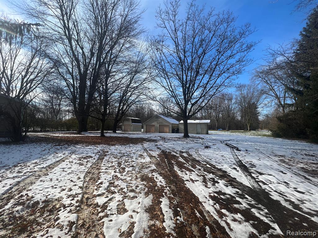 6351 North Beck Road Canton, MI 48187 - Photo 2 of 28