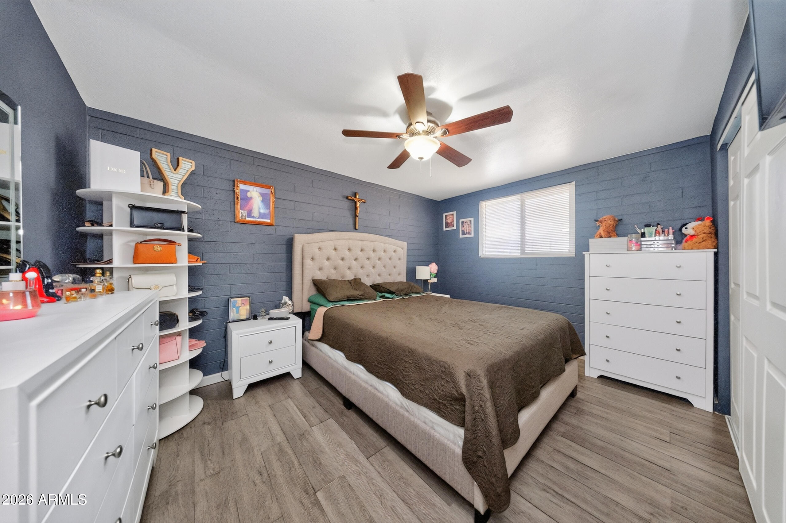 6446 West Piccadilly Road Phoenix, AZ 85033 - Photo 9 of 21 018_DSC00021
