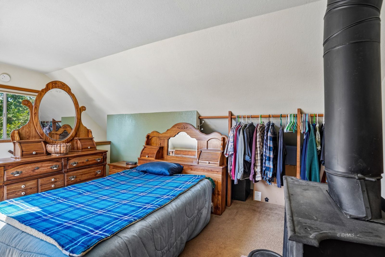 25447 Marion Ridge Drive Idyllwild, CA 92549 - Photo 20 of 41 Bedroom