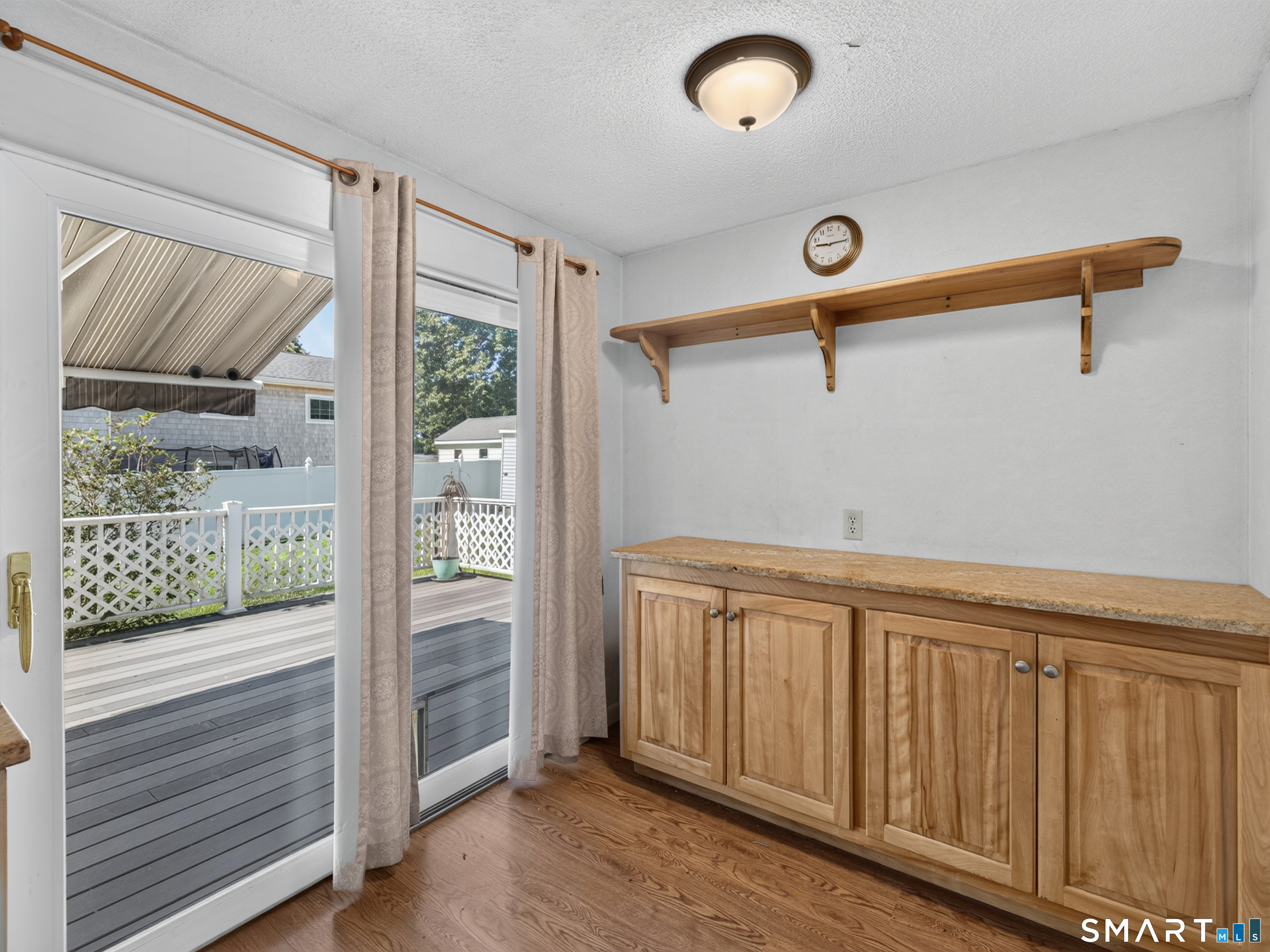 9 W Road East Lyme, CT 06357 - Photo 13 of 40