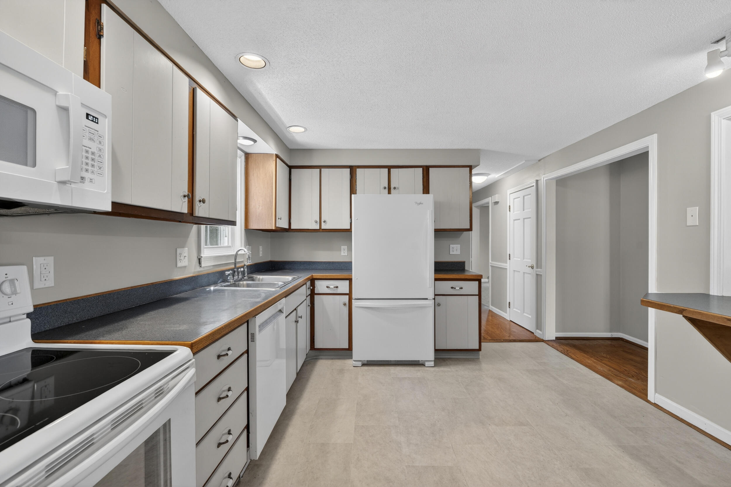 44 Winnocks Neck Road Scarborough, ME 04074 - Photo 13 of 62 44winnocks-30