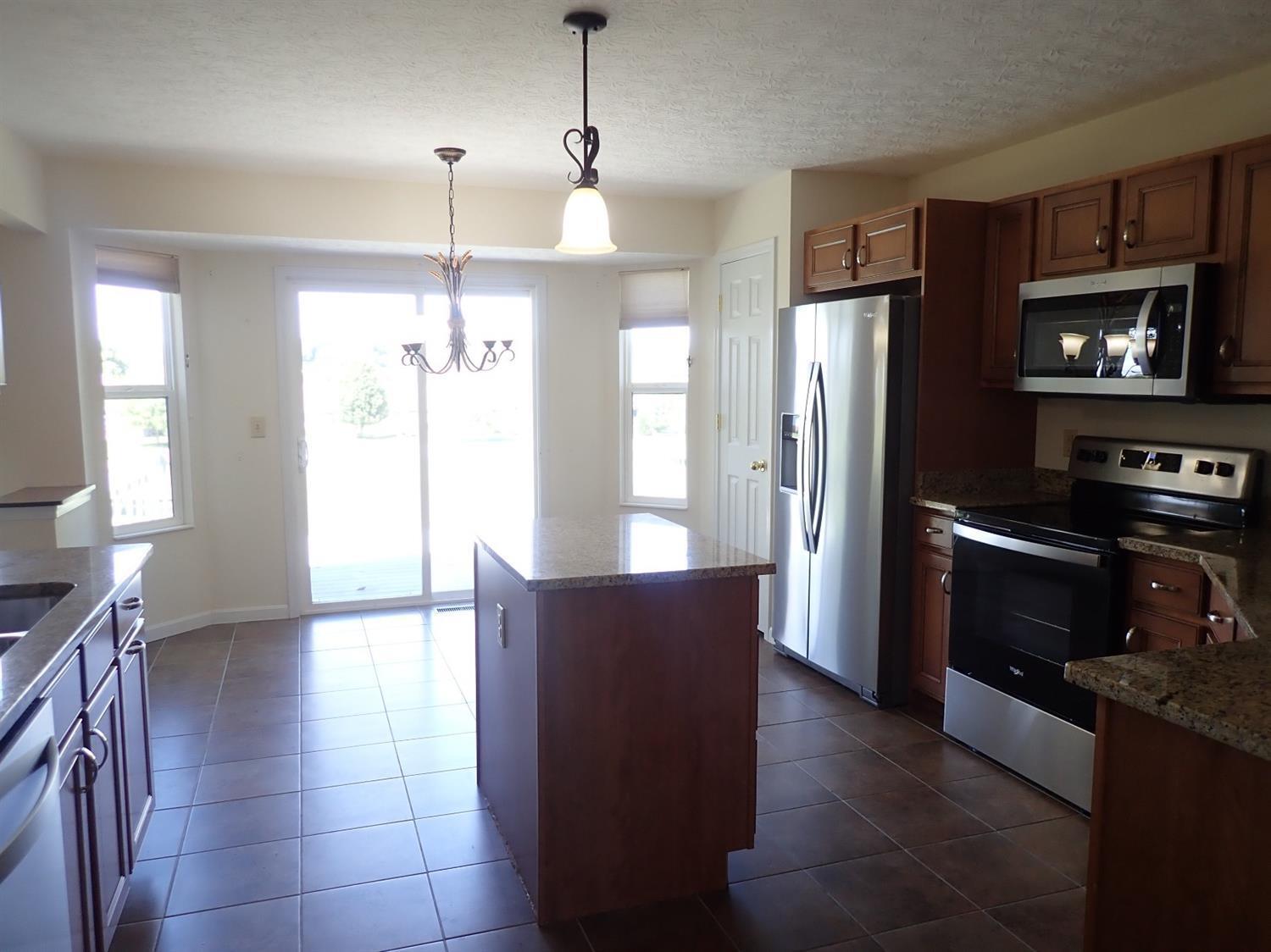 6305 SHOREACRES Court Hamilton, OH 45011 - Photo 10 of 31