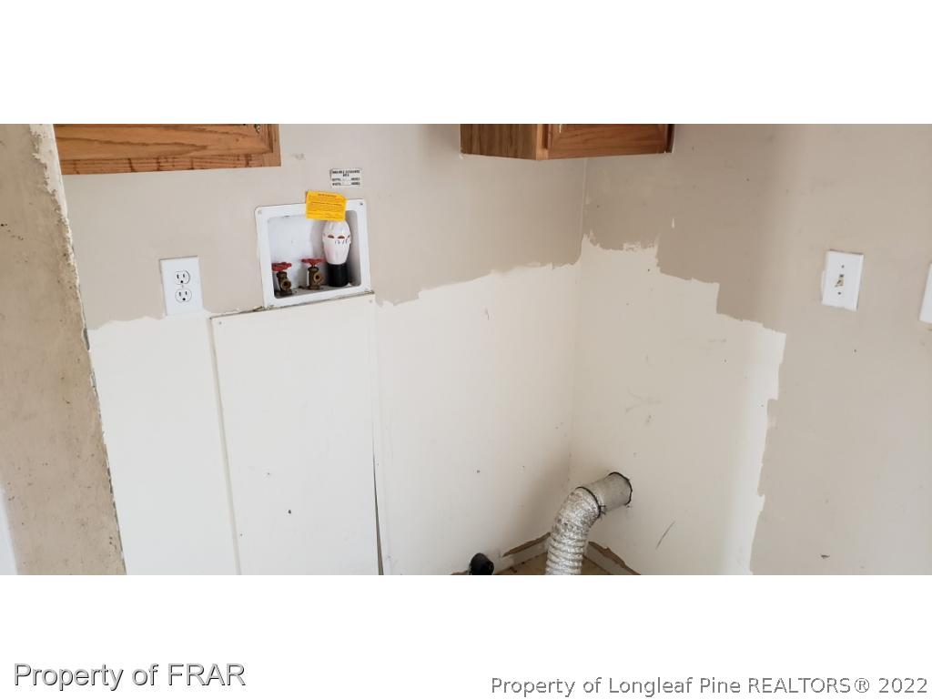 272 Town Branch Road Vass, NC 28394 - Photo 10 of 20 a picture of a wall