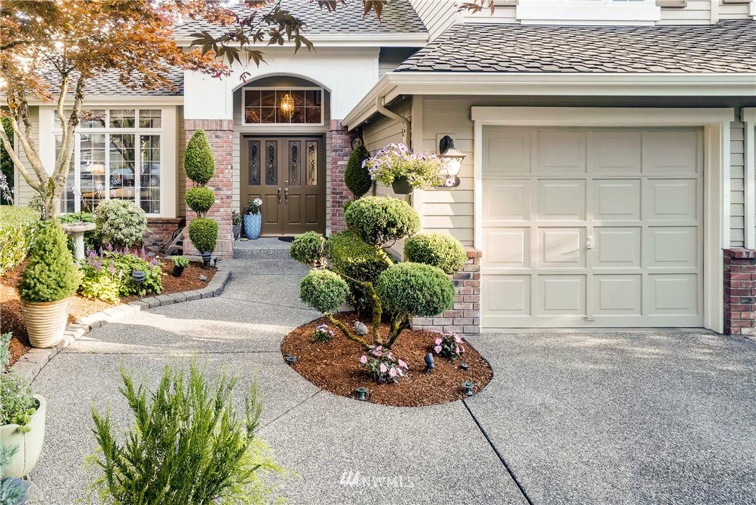 2920 213th Street Southeast Bothell, WA 98021 - Photo 2 of 25