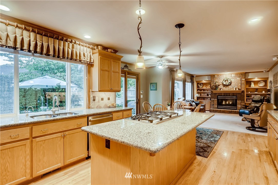 2920 213th Street Southeast Bothell, WA 98021 - Photo 12 of 25